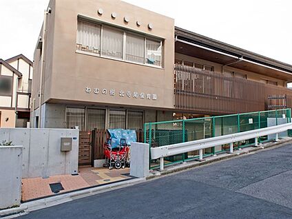 横浜市立馬場小学校 339m