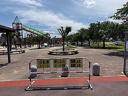方ヶ島児童公園 495m