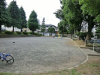 下瀬谷第三公園 624m