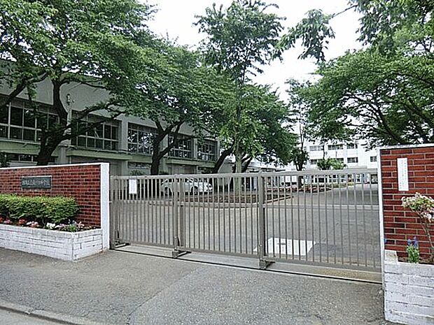 練馬区立南が丘中学校（約146m）
