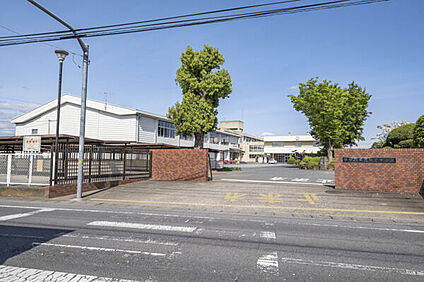 伊勢崎市立殖蓮中学校 1266m
