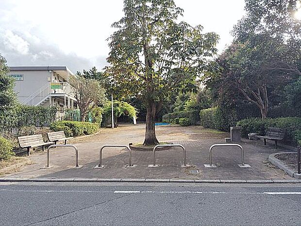 緑町2丁目公園（約400m）
