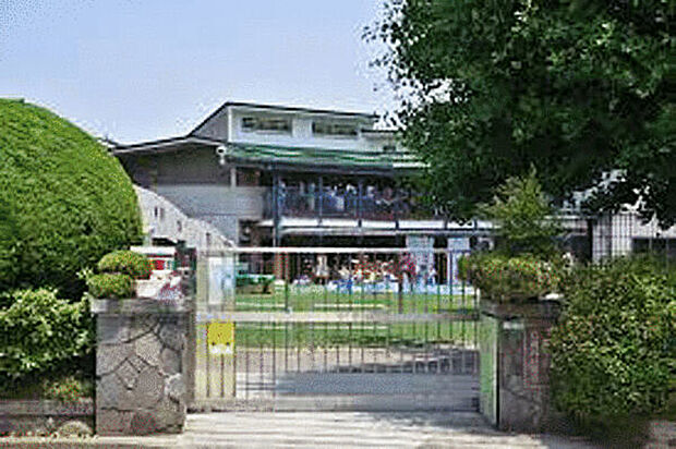 石神井幼稚園(約838m)