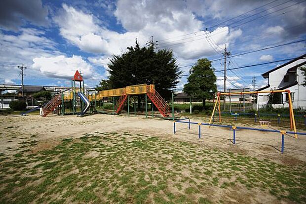 勝川公園(約115m)