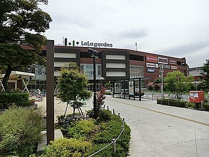 ララガーデン川口 1477m