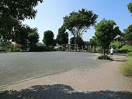 楽老南公園 538m
