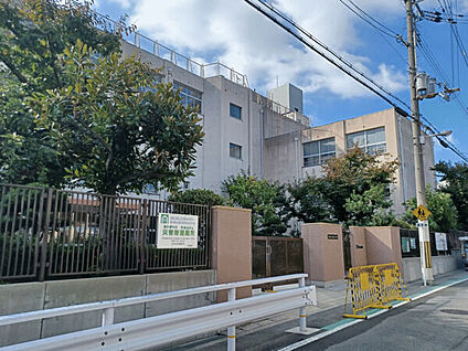 大阪市立阪南小学校 580m