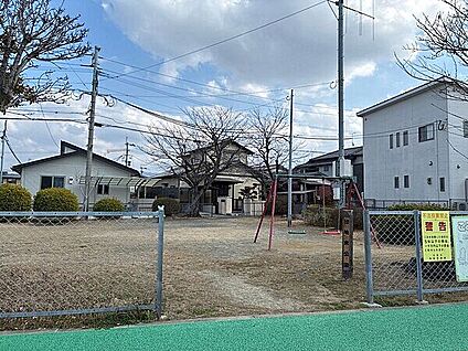 団地東公園 1212m