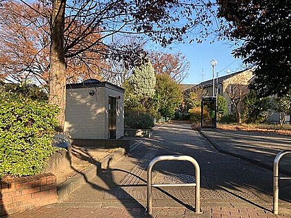 大黒町南公園 1216m