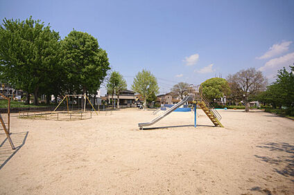 本城公園 364m