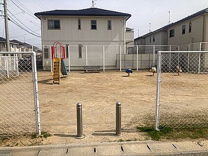 松山町ちびっ子広場 1379m