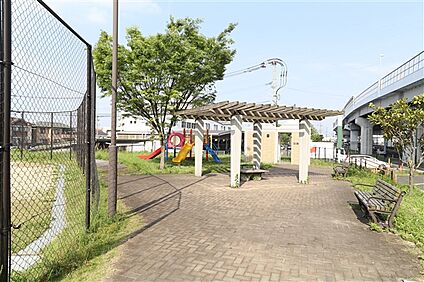 樋井川南公園 1474m