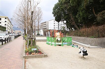 小笹南公園 1496m