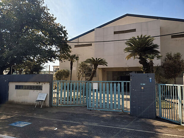 西宮市立浜脇中学校(約1,018m)