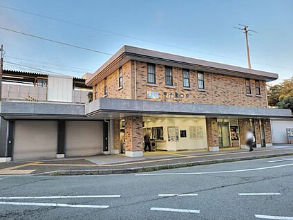 JR「甲子園口」駅 880m