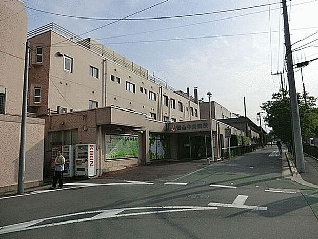 流山中央病院(約820m)