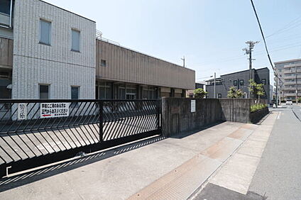 名古屋市立高杉中学校 1844m