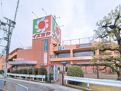イズミヤ泉北店 851m