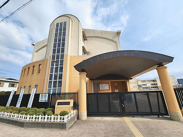 堺市立久世小学校(約1,154m)
