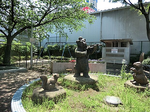 すずかけ児童遊園(約538m)