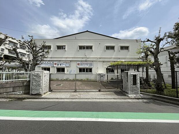 横浜市立希望が丘中学校(約1,626m)