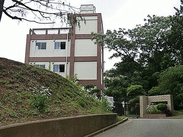 船橋市立前原中学校(約1,626m)