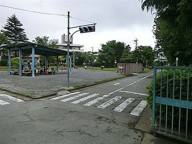 東菅野児童交通公園(約1,144m)
