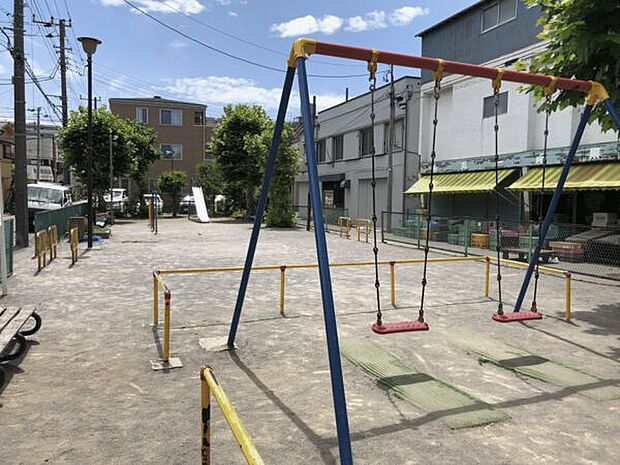 都疎浜中央公園(約1,400m)