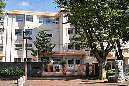 千葉市立弥生小学校 1087m