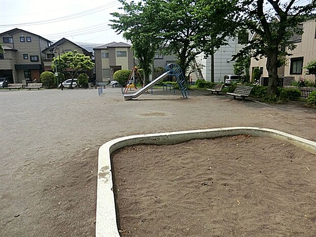 辻中道公園(約399m)