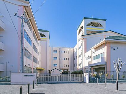 さいたま市立辻南小学校 337m