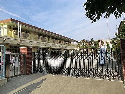 西綾瀬保育園 541m
