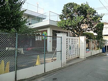 若葉幼稚園(横浜市鶴見区) 469m