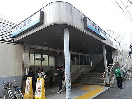 京浜急行電鉄「生麦」駅 1440m