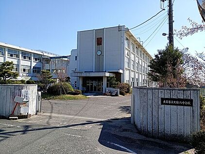 大府市立大府西中学校 1113m