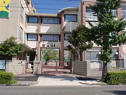 名古屋市立今池中学校 449m