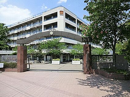 さいたま市立大原中学校 846m