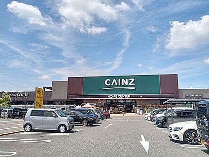 カインズ 名古屋当知店 1562m