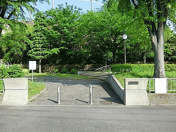 中山谷第二公園(約342m)