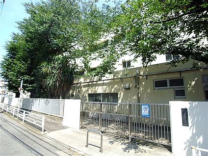 横浜市立東台小学校 417m