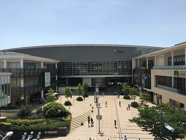 東急電鉄「たまプラーザ」駅(約2,400m)
