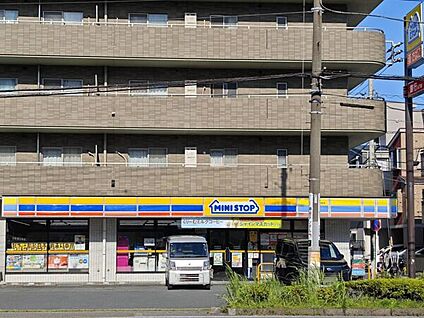 ミニストップ 川崎旭町店 985m