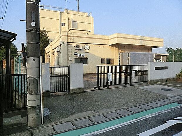 船橋市立塚田小学校（約1,575m）