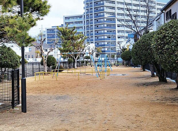 昆陽東中田児童遊園地（約472m）