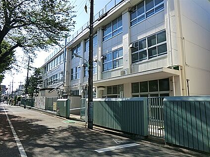 中野区立緑野中学校 1566m