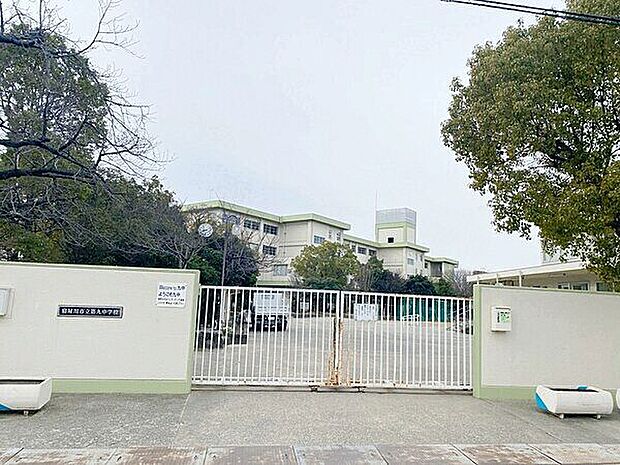 寝屋川市立第九中学校（約452m）