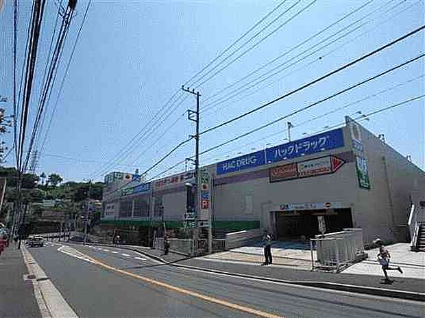 サミット権太坂スクエア店(約1,509m)