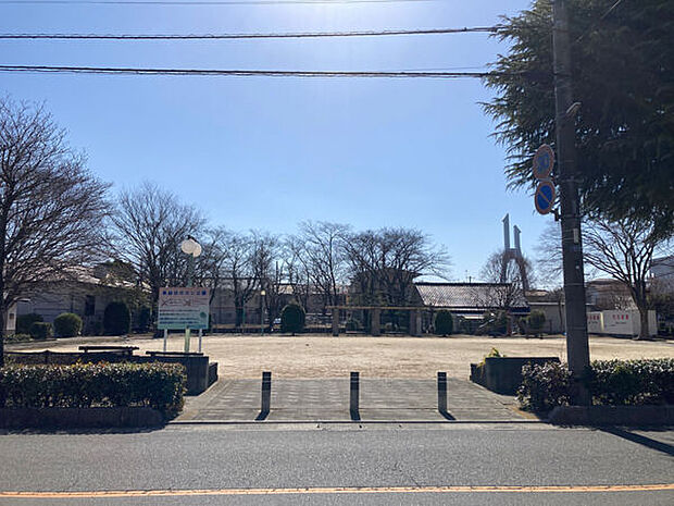 東越谷ボタン公園(約585m)