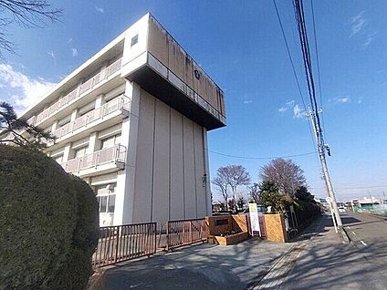 北名古屋市立白木小学校 855m