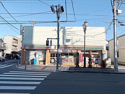 セブンイレブン足立梅島駅北店 1251m